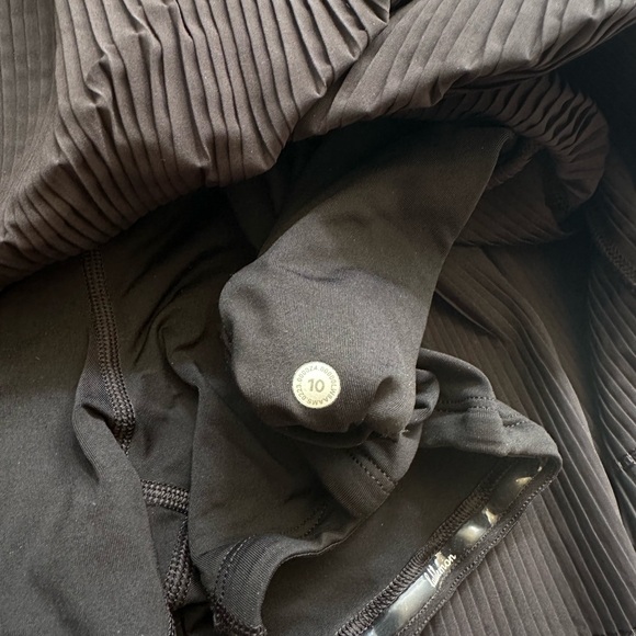 Lululemon tennis skirt - Picture 5 of 5